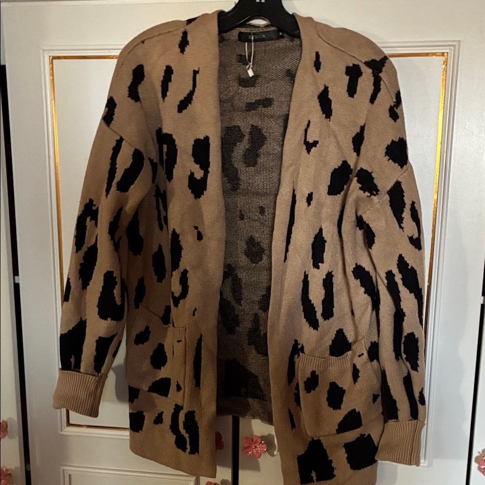 Chic Animal Print Open Front Cardigan